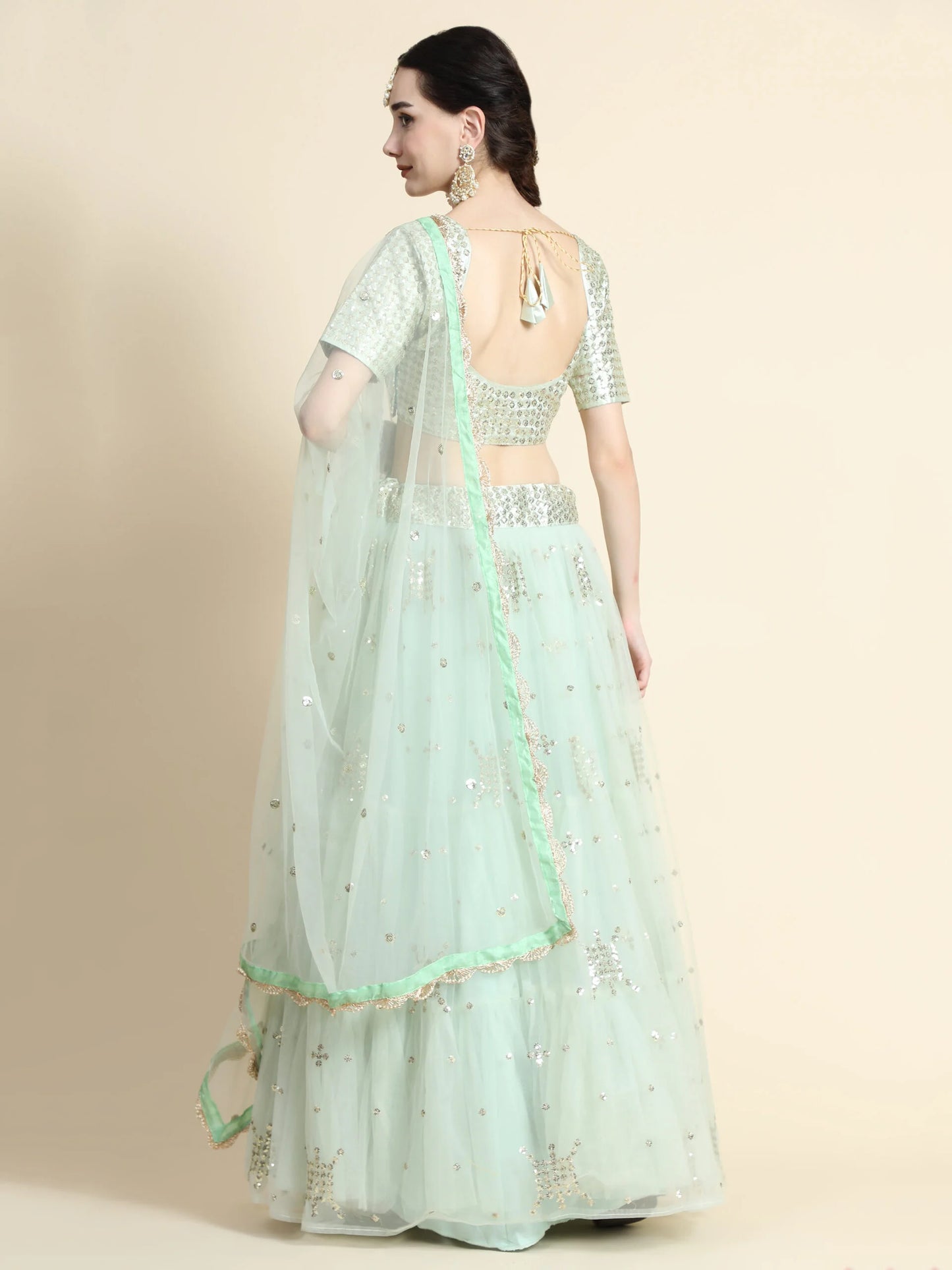 buy-reception-style- bollywood-style-green-soft-net-lehenga