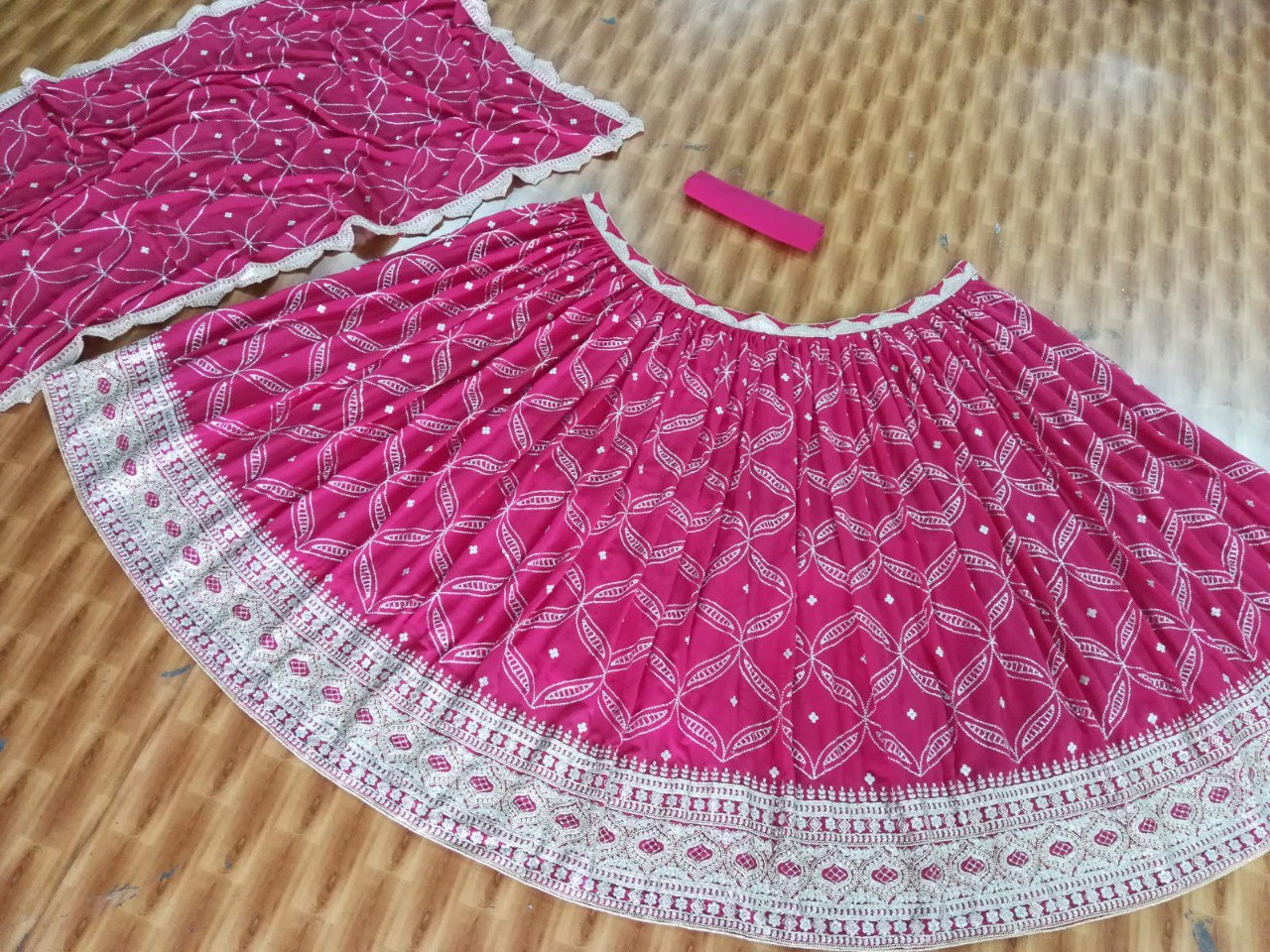 TEACHERS-TRENDS-GEORGETTE-RANI-PINK-LEHENGA