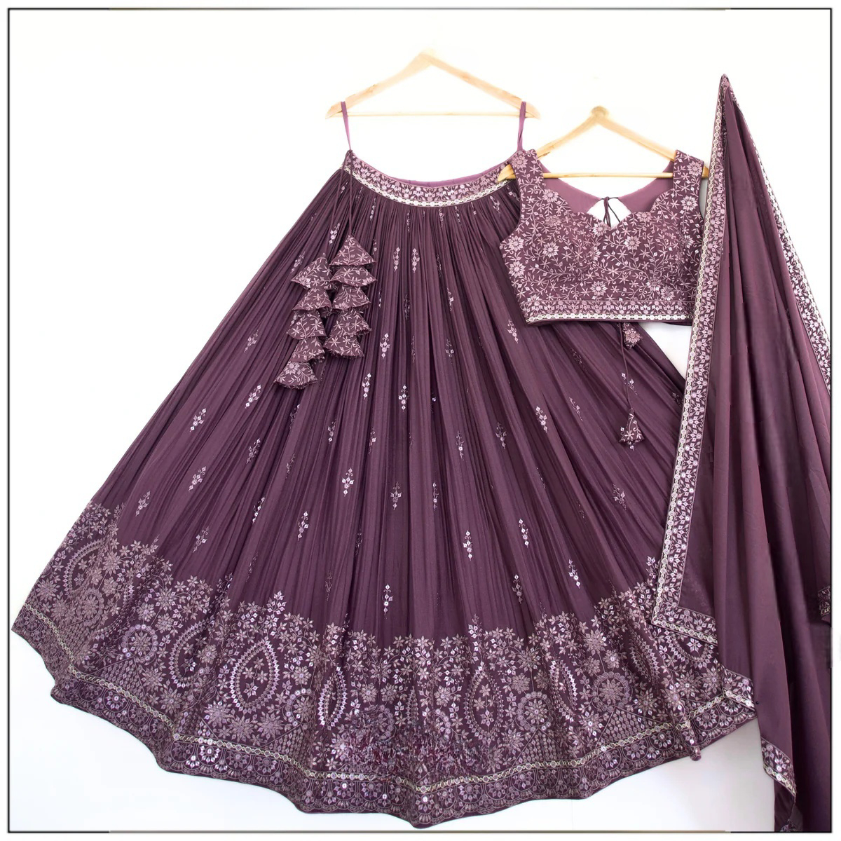 Women Designer Lehengas choli