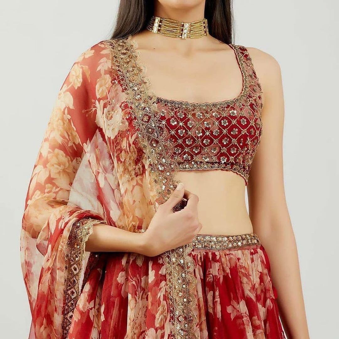 RED GEORGETTE PRINTED HEAVY SEQUENCE WORK