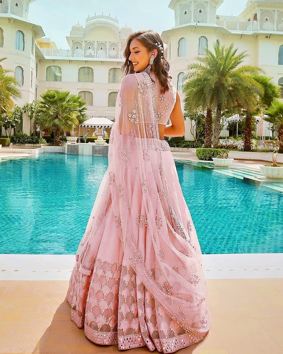 BABY-PINK-PAKISTANI-SILK-WEDDINGS-EMBROIDERY